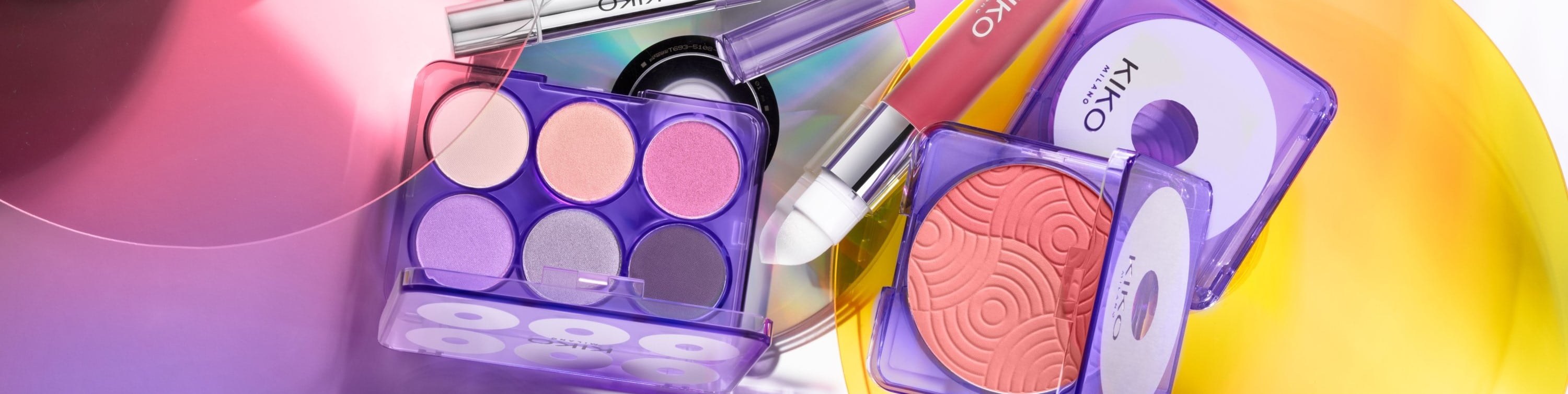 GET YOUR CRAZY '90s LOOK