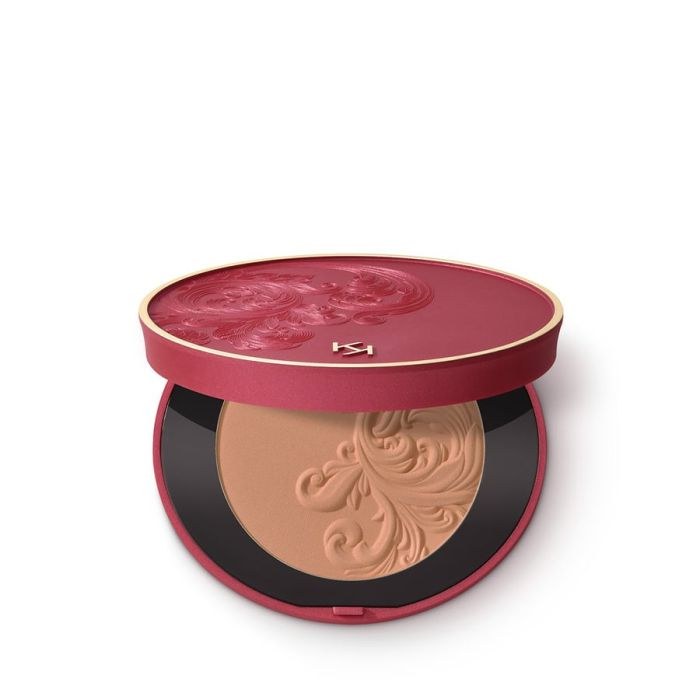 A HOLIDAY FABLE HYDRA INFUSION MATTE POWDER