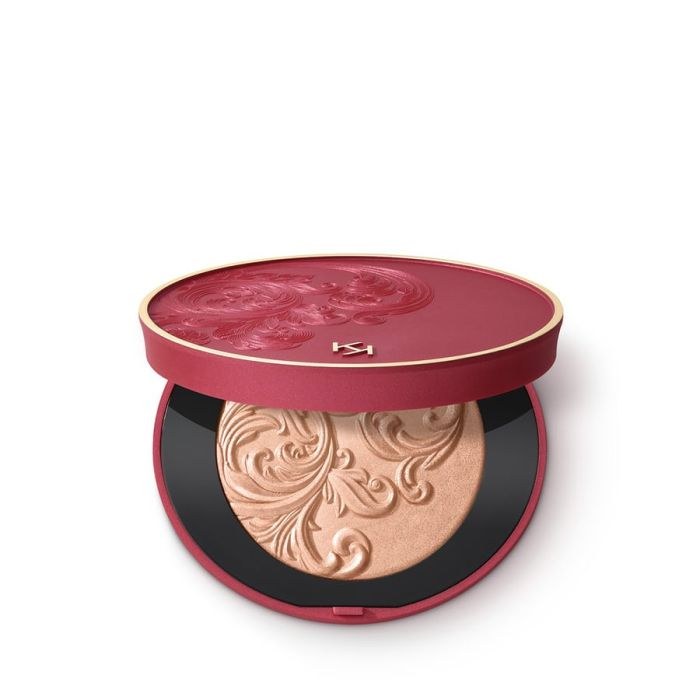 A HOLIDAY FABLE DIVINE GLOW HIGHLIGHTER