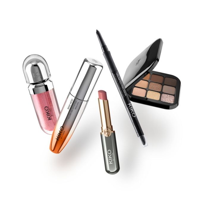Snow-Kissed Holiday Timeless Look Makeup Gift Set